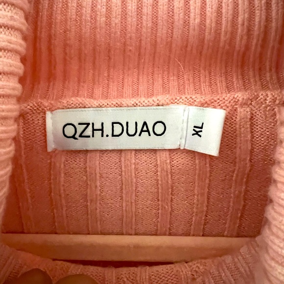 Long Pink Sweater, soft to touch, can be worn with or without tights or leggings - Picture 2 of 2